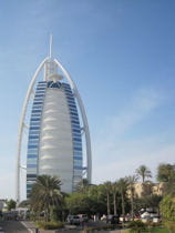 a dubaï, l'offre de logement est bien supérieure à la demande.