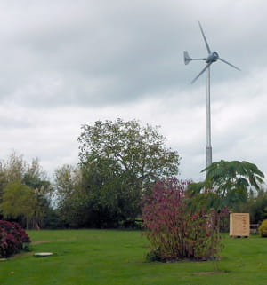 une mini éolienne de jardin peut fournir jusqu'à 70% de l'électricité nécessaire