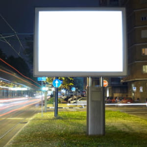 un panneau publicitaire peut produire 3 000 litres d'eau par mois.