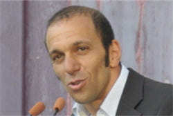 khaled zourray : un salaire fixe de 105 000 euros.