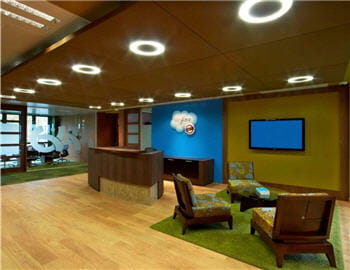 les locaux parisiens de salesforce.