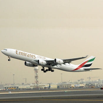 emirate, géant des transports et du tourisme