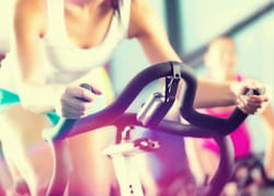 faire du sport en groupe, pour se motiver.