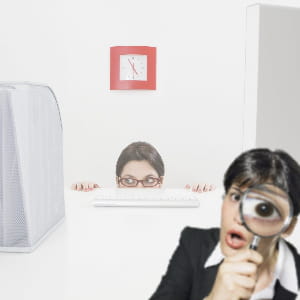 un management directif avec des collaborateurs expérimentés génère un manque de