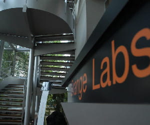 france télécom, et ensuite les 'orange labs' ont une riche histoire en matière