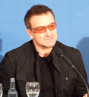 bono a cofondé un fonds d'investissement, elevation partners.