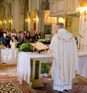un prêtre catholique.