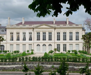 un appartement à châlons-en-champagne se négocie en moyenne 30% moins cher qu'un