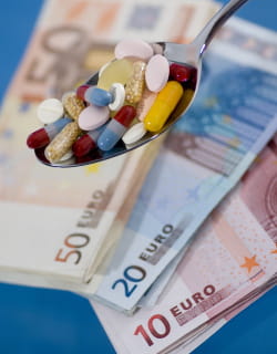l'assurance maladie continue de rembourser des médicaments dont le service