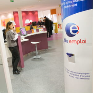 le taux de chômage en france s'éleve à 9,5%.