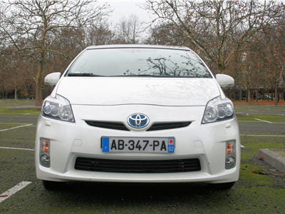 face avant de la nouvelle prius
