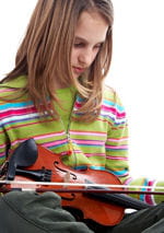 l'enfant devant un violon est la première planche présentée dans le test tat.