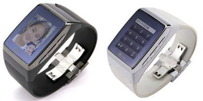 une montre un peu massive, avec un écran de 3,6cm.