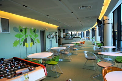 cafétéria du siège français et européen de microsoft à issy-les-moulineaux.