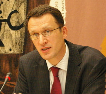 bruno ménard est président du cigref, et dsi de sanofi-aventis.