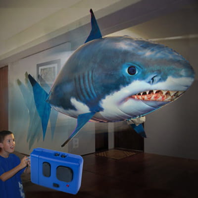 le requin gonflable télécommandé air swimmers