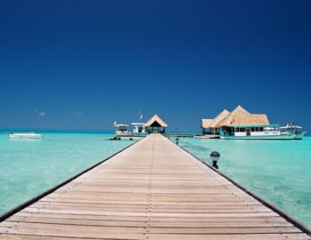 un club de vacances aux maldives.