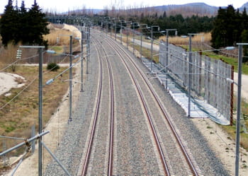 il y a un peu plus de 1 800 kilomètres de ligne à grande vitesse en france.
