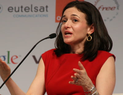 sheryl sandberg est la directrice des opérations de facebook depuis mars 2008