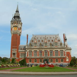 l'hôtel de ville de calais.