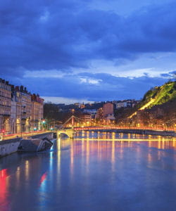 en région rhône-alpes, 3 535 généralistes et spécialistes pratiquent le