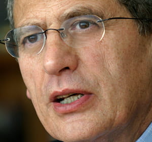 jean-cyril spinetta préside non seulement le conseil d'administration