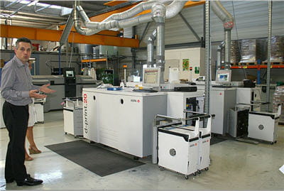 une machine à très haute vitesse traite 15 à 20 000 tirages par heure