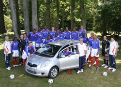 la moitié des bénéfices commerciaux de l'équipe de france sont reversés à la