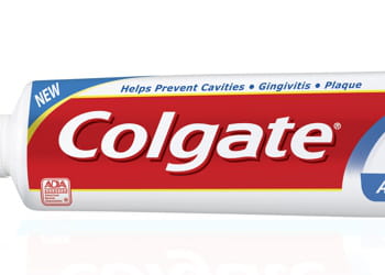 les consommateurs achètent en moyenne 6 fois des produits colgate par an.