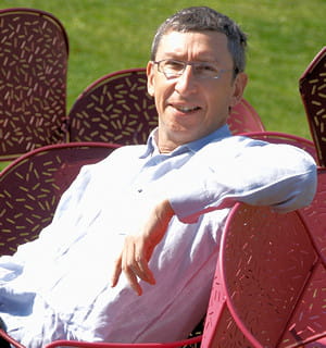 bernard reybier, pdg de fermob qui fabrique du mobilier de jardin.