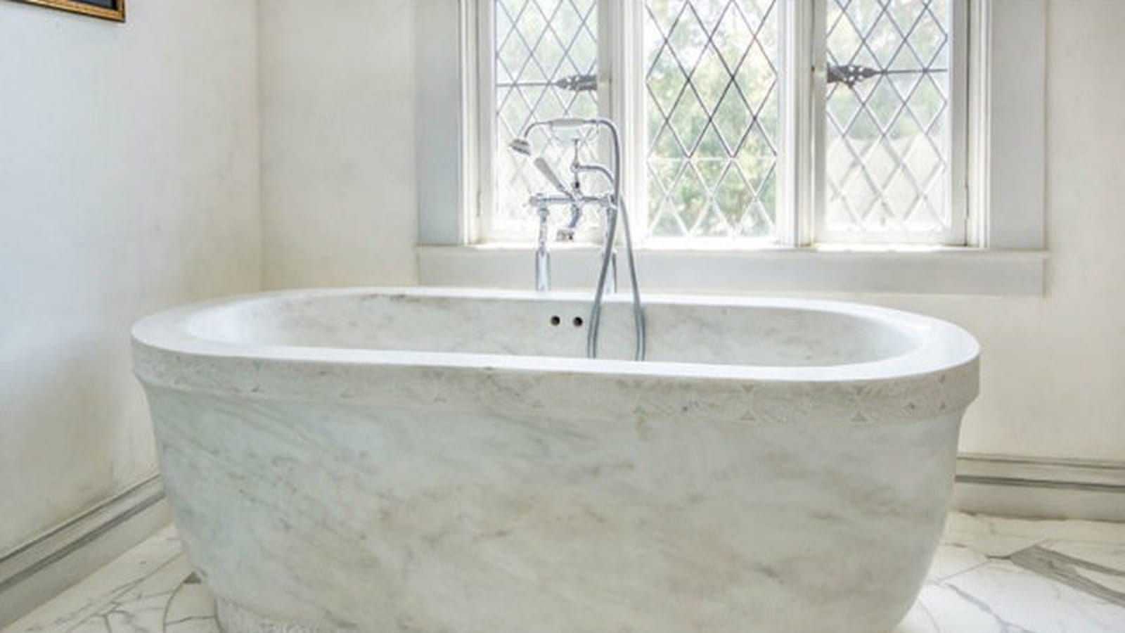 Baignoire en marbre