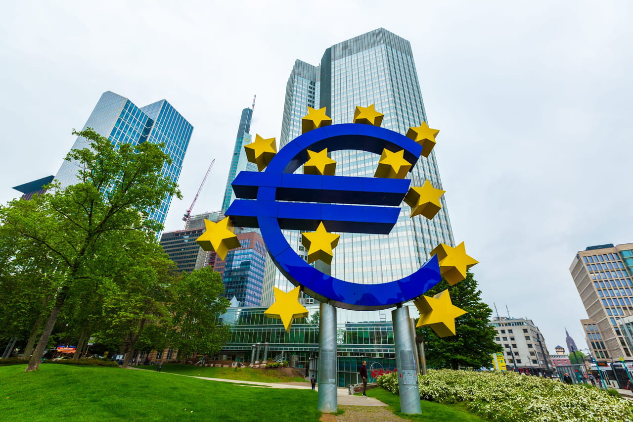 Christine Lagarde reste à la tête de la Banque centrale européenne et réaffirme sa mission de stabilité des prix