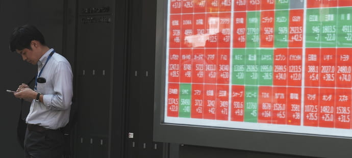 Bourses&nbsp;: Wall Street en ordre dispers&eacute;, le CAC 40&nbsp;poursuit sa chute