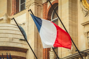 Le gouvernement franchit l'obstacle de la motion socialiste sur le budget 2027