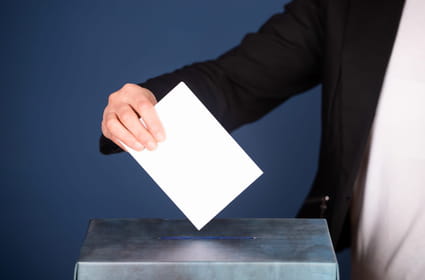 Les candidats &agrave; la pr&eacute;sidentielle de 2027&nbsp;font de l'abstention un enjeu strat&eacute;gique