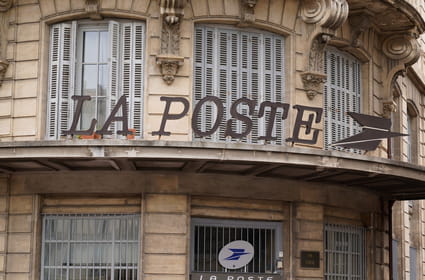 Amazon et La Poste recrutent des milliers de saisonniers pour faire face &agrave; l'afflux de colis des f&ecirc;tes de fin d'ann&eacute;e