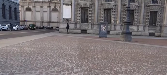Il vend 15&nbsp;000&nbsp;euros une sculpture invisible...&nbsp;et pr&eacute;voit d'en &quot;fabriquer&quot; d'autres