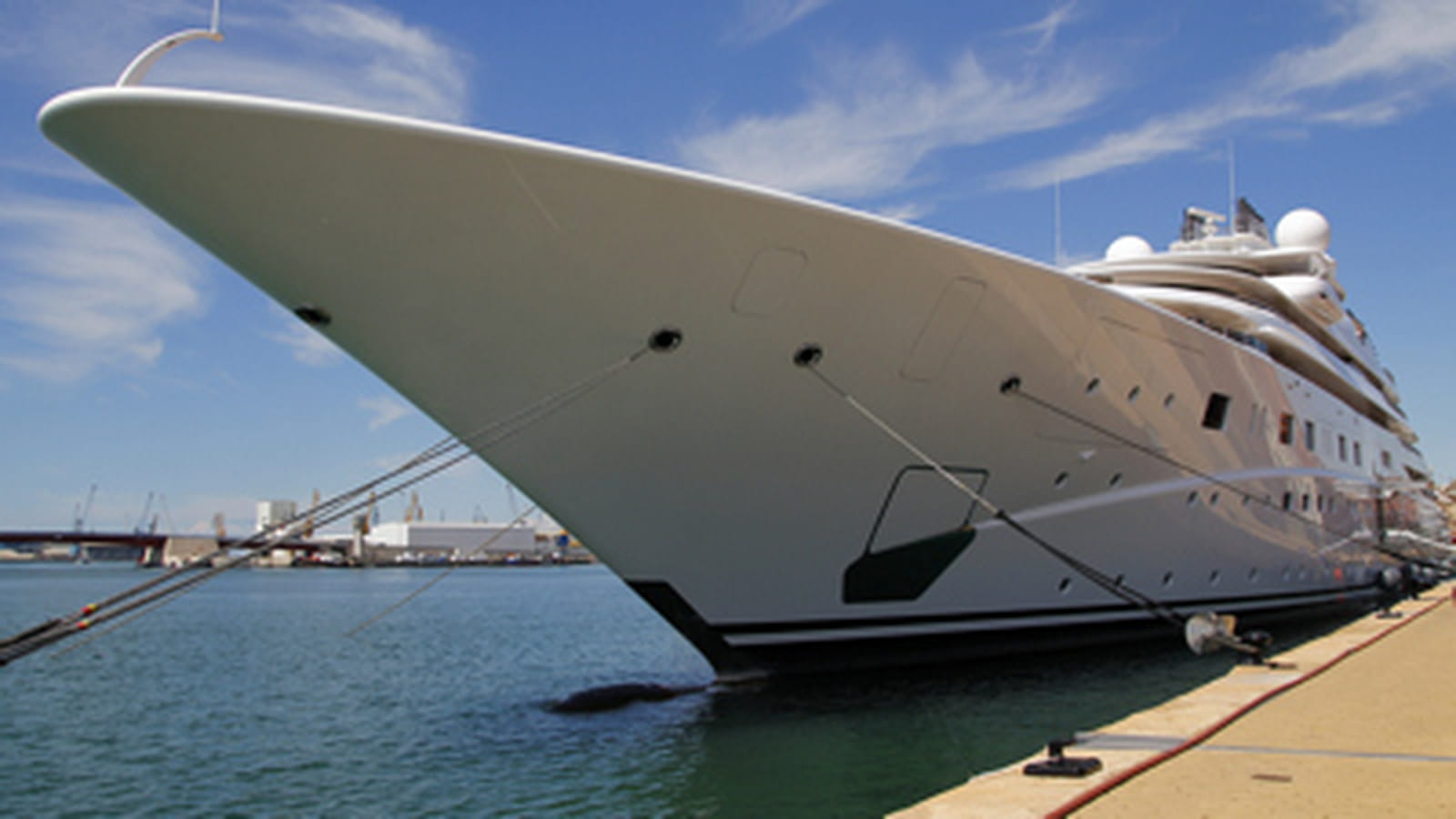Un yacht de 288 pieds