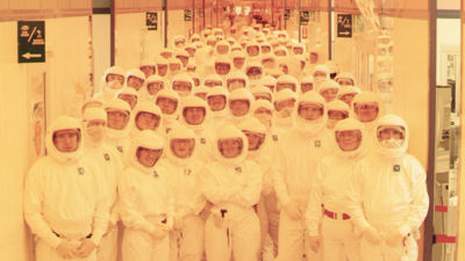 Bunny suits et production