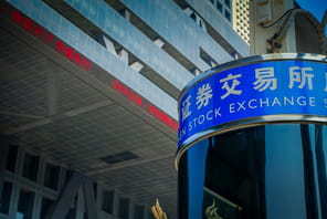 Shein pr&eacute;pare son introduction en Bourse &agrave; Hong Kong avec une valorisation revue &agrave; la baisse, entre 25&nbsp;et 40&nbsp;milliards de dollars, soit deux fois moins qu'en 2024