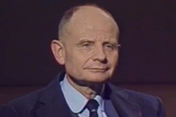 En 1982, Jacques Servier critique le &ldquo;délire législatif&rdquo;