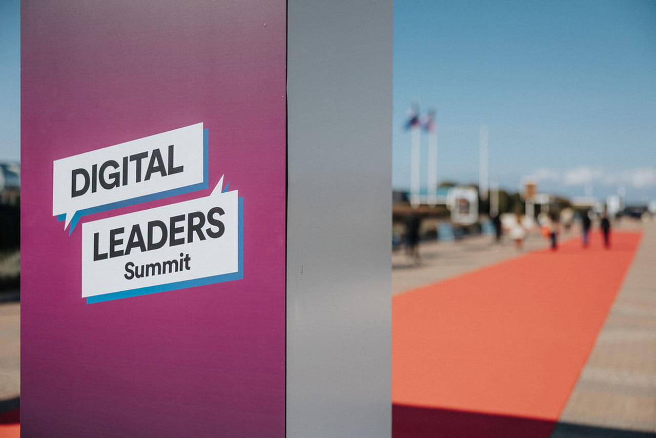 A Deauville, au Digital Leaders Summit : pas mal d'IA et beaucoup de contrats