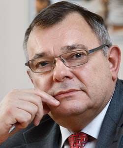 michel morin a repris léon de bruxelles en 2002.