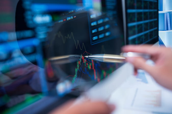 Le taux d'int&eacute;r&ecirc;t des obligations fran&ccedil;aises &agrave; dix ans atteint son plus haut niveau depuis 2002