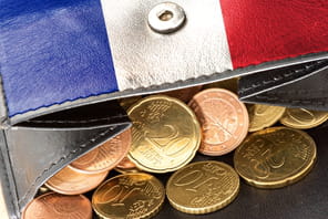 Dette&nbsp;: la France menac&eacute;e d'un d&eacute;classement historique par les agences de notation