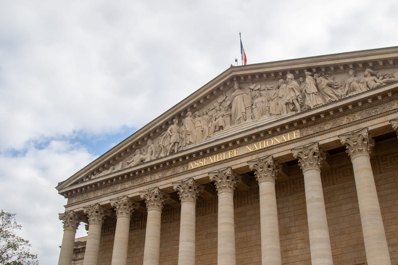 Mathilde Panot annonce que le groupe LFI censurera le gouvernement "quoi qu'il arrive" face au projet de budget 2027