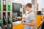 Si ce détail apparaît au moment de payer avec une carte bancaire, arrêtez l'achat et appelez la police
