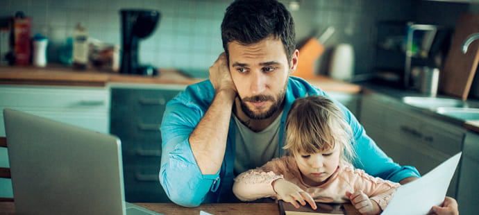 Des parents &eacute;conomisent 4&nbsp;262&nbsp;euros d'imp&ocirc;t en cochant une seule case dans leur d&eacute;claration de revenus