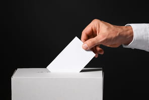 G&eacute;rald Darmanin annonce qu'il ne sera pas candidat &agrave; l'&eacute;lection pr&eacute;sidentielle et apporte son soutien &agrave; Edouard Philippe