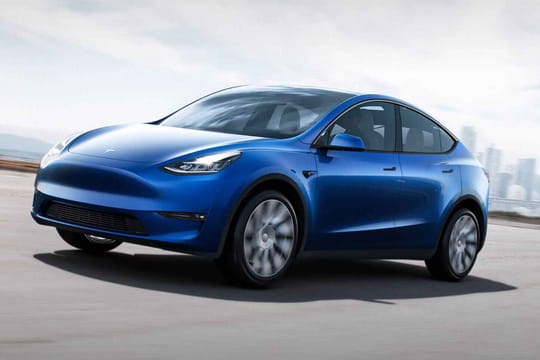 Tesla Premiere Annee De Profits Apres 18 Ans D Existence